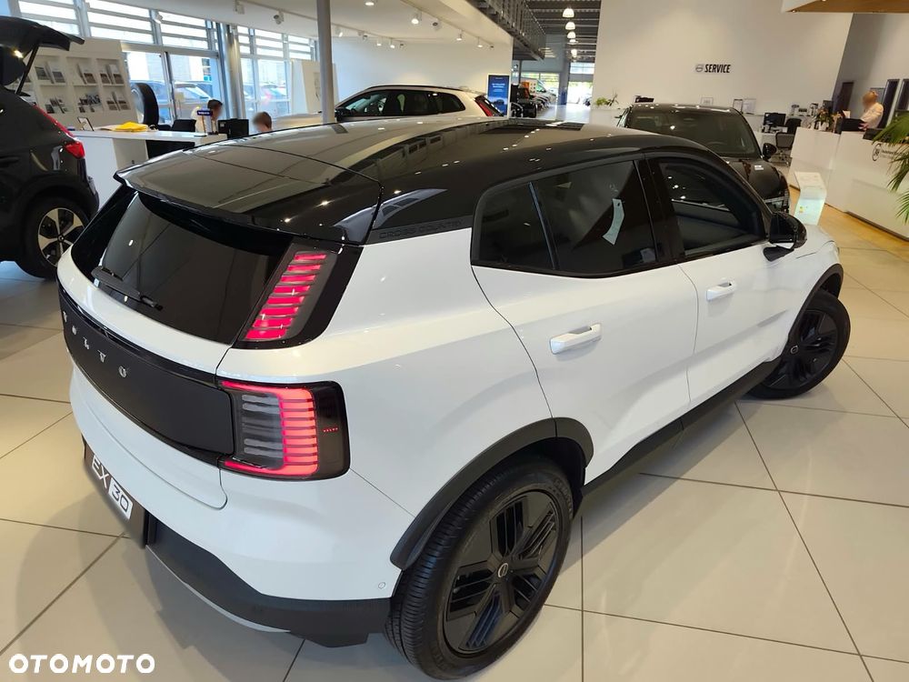 Volvo Ex30 2026 photo 2