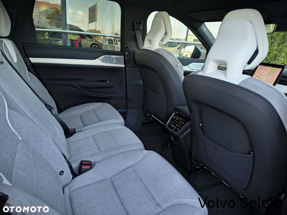 Volvo EX90 - 29