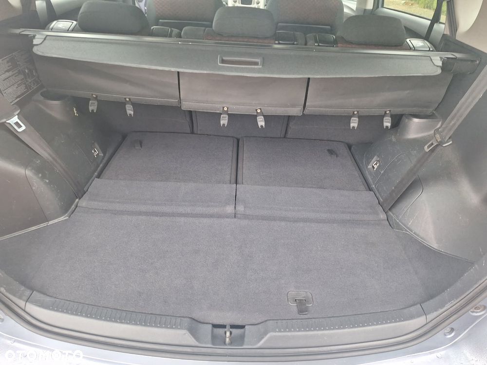 Toyota Verso 2.0 D-4D Sol plus 7os - 8
