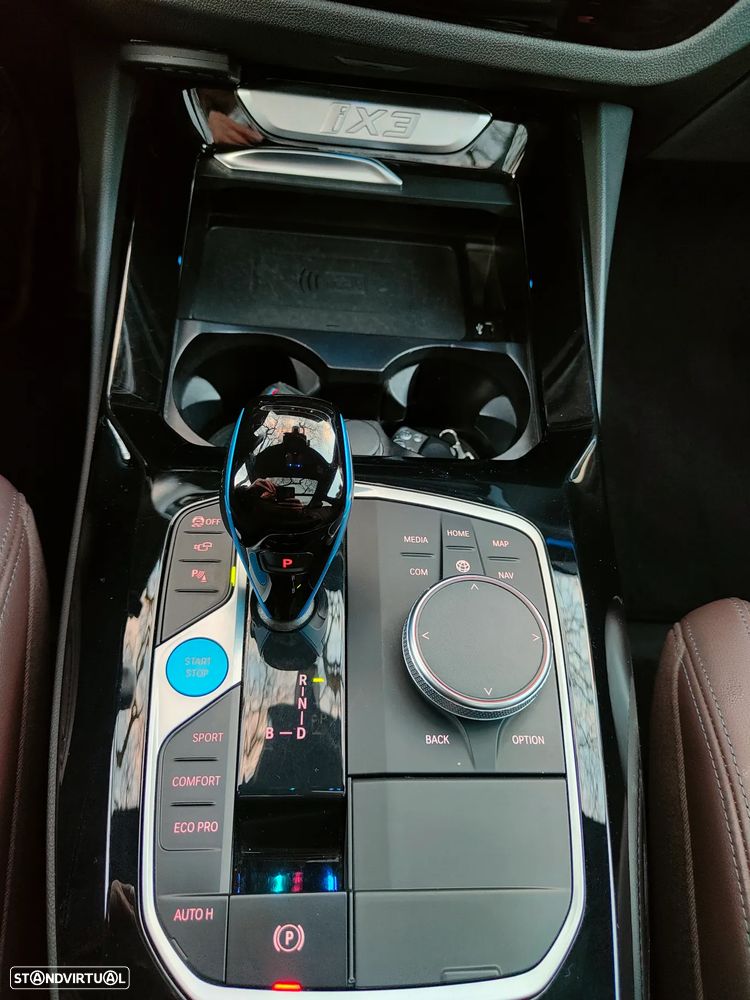 BMW iX3 M Sport Inspiring - 16