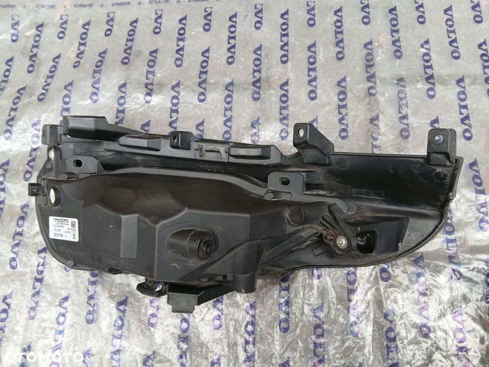 halogen lewy 32337364 ramka volvo xc60 ii 2020r - 4