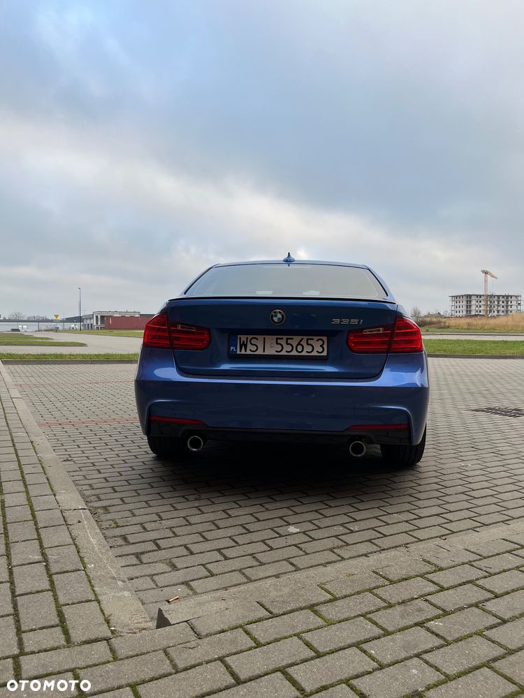 BMW Seria 3 335xi - 8
