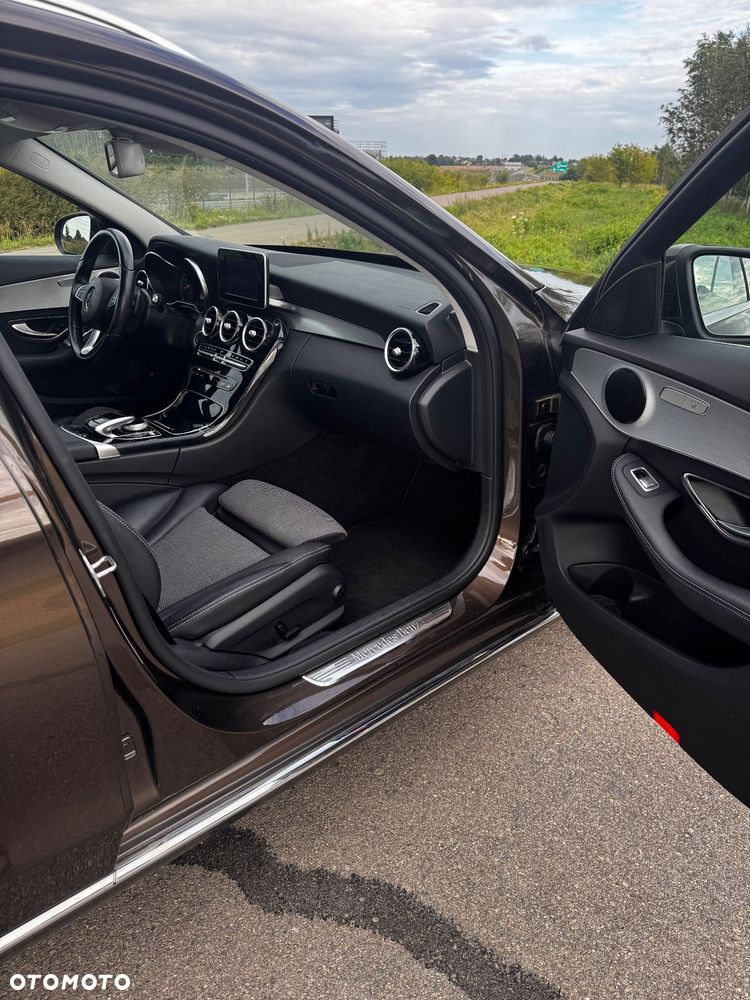 Mercedes-Benz Klasa C 350 e - 19