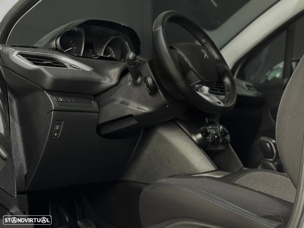 Peugeot 2008 1.2 PureTech Style - 2