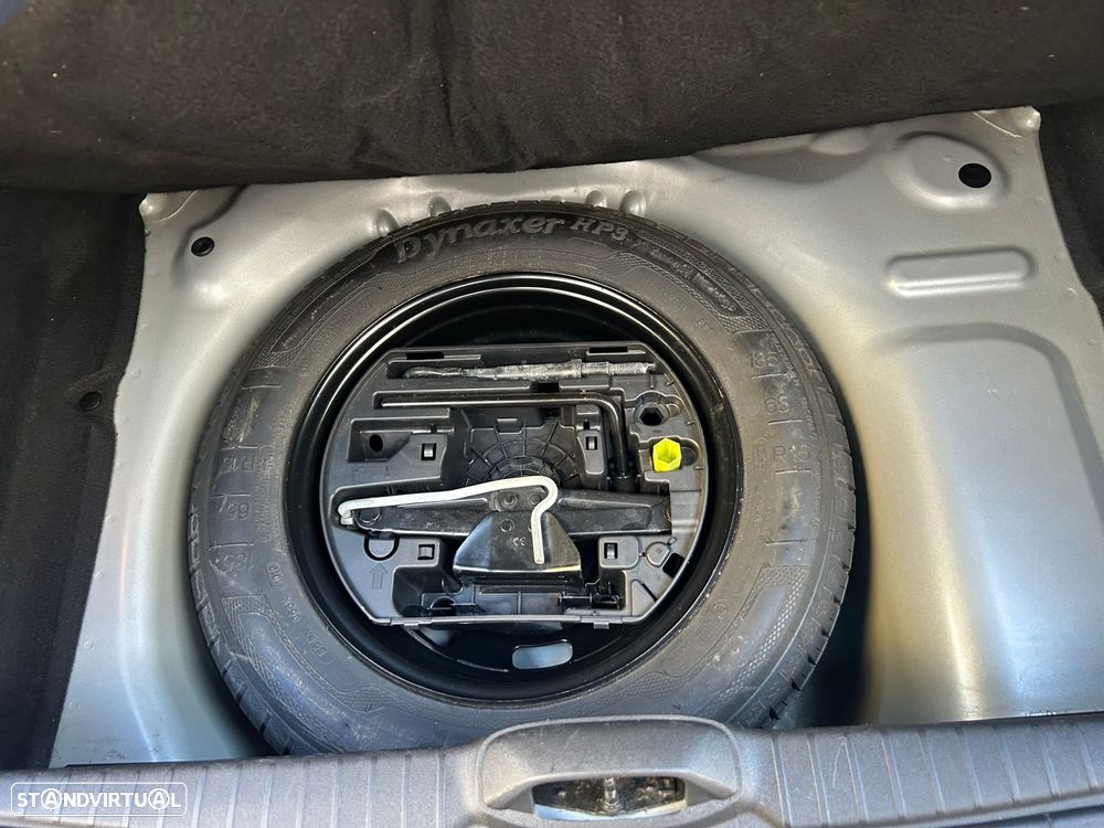 Peugeot 208 1.2 PureTech Signature - 20