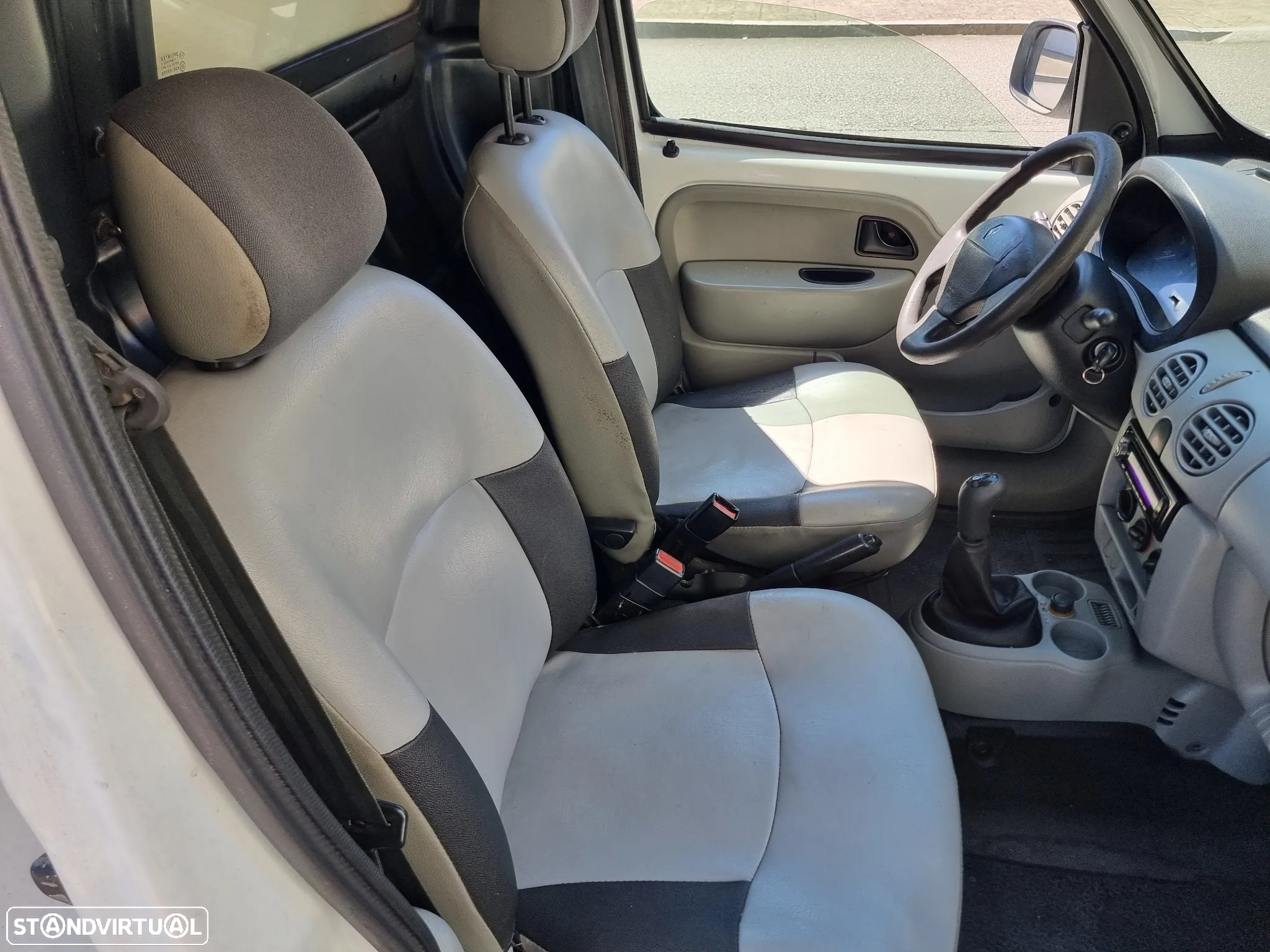Renault Kangoo 70CV - 9