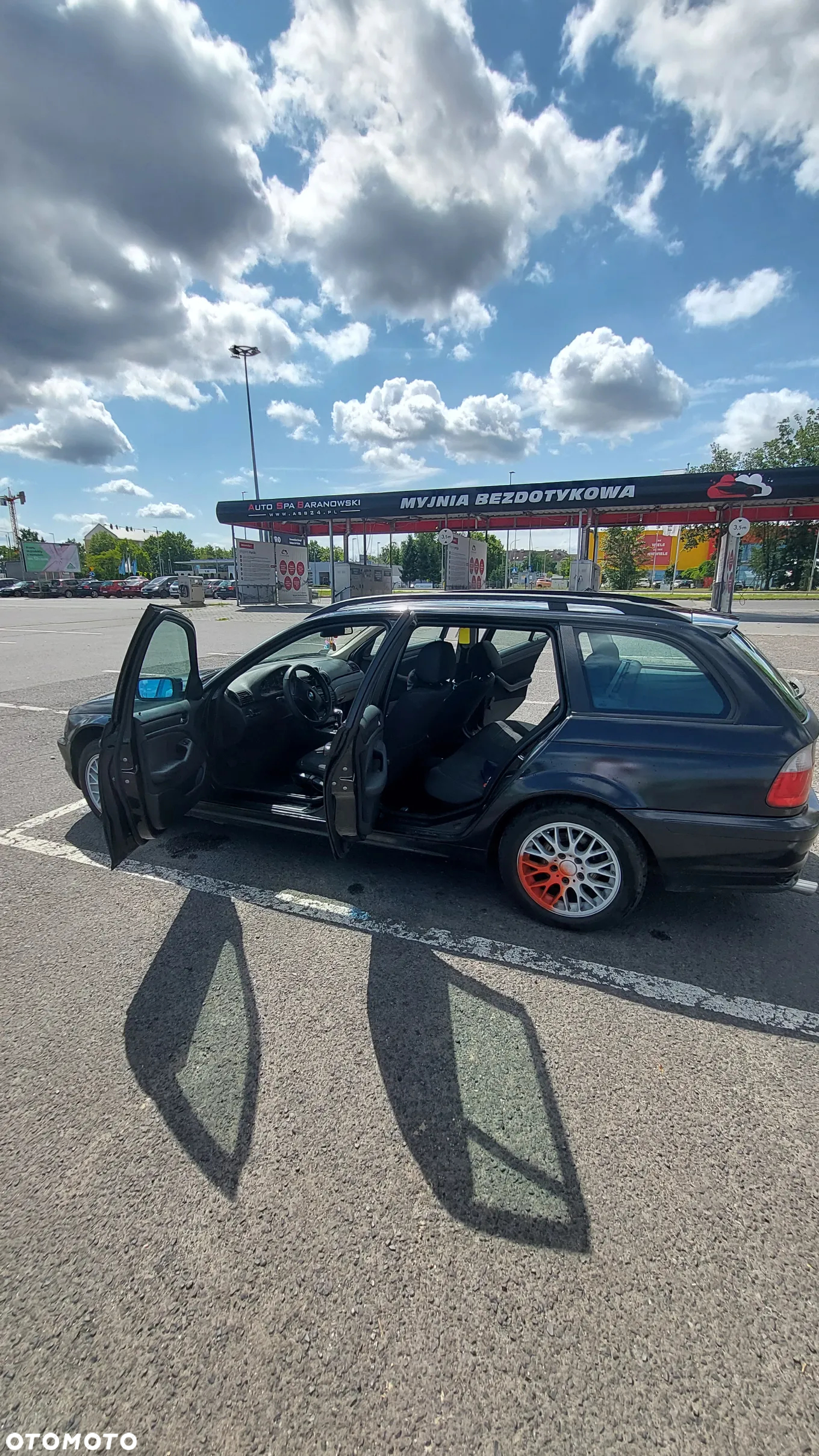 BMW Seria 3 318i - 3