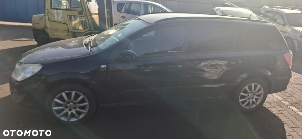 Opel Astra H kombi 1,6 Z16XEI na części - 2