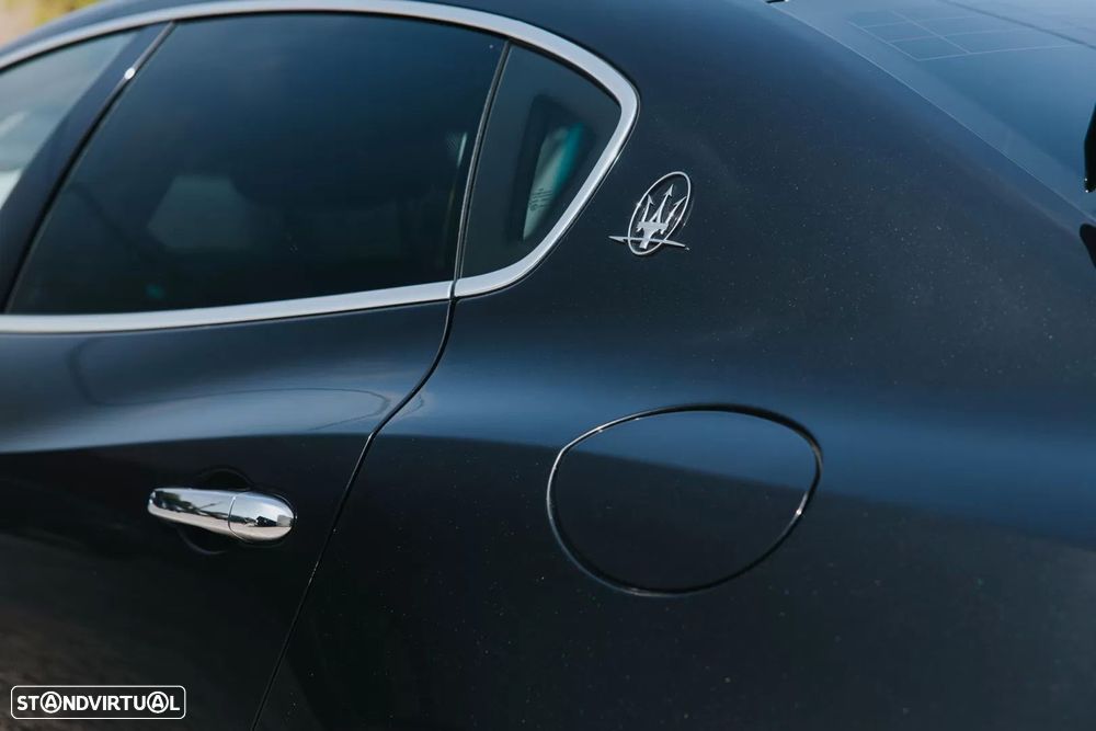 Maserati Quattroporte D Auto - 12