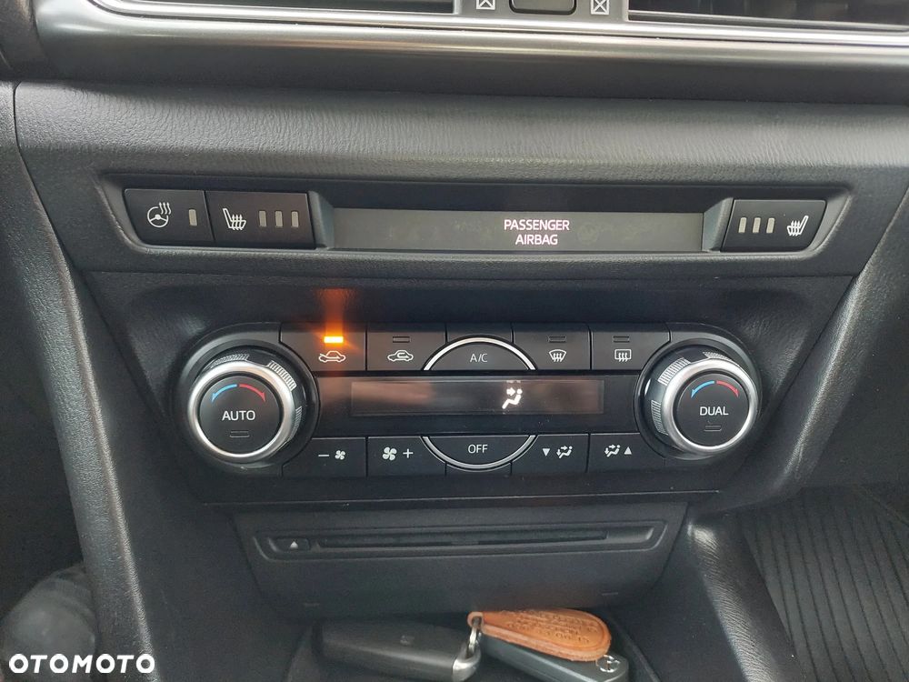 Mazda 3 - 25