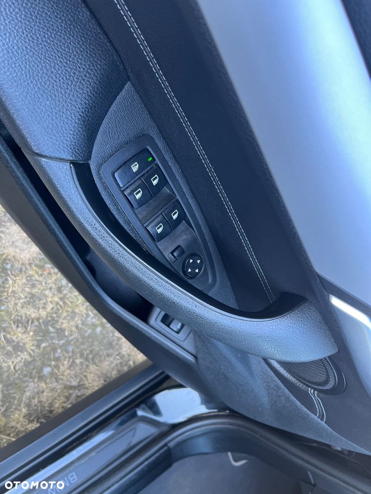 BMW X2 sDrive18d Advantage - 11