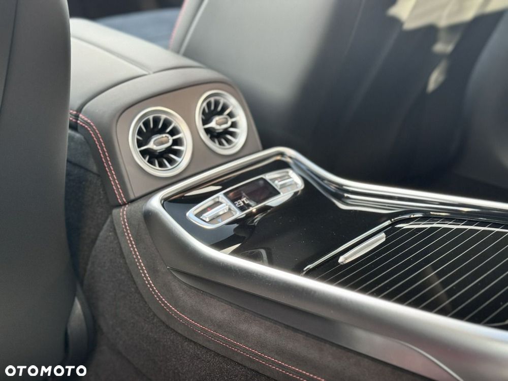 Mercedes-Benz AMG GT 53 4Matic+ 4D Speedshift TCT 9G - 29