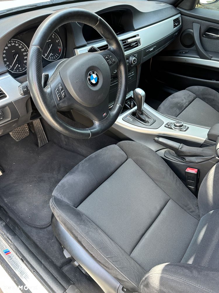BMW Seria 3 325i Edition Sport - 14