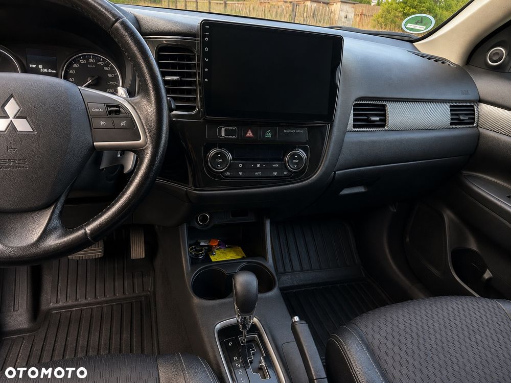Mitsubishi Outlander 2.2 DID Intense + 4WD - 25