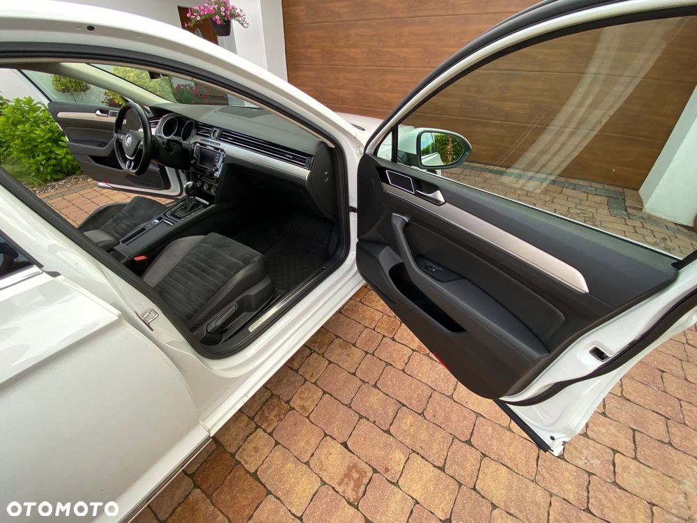 Volkswagen Passat 2.0 TDI BMT Highline DSG - 23