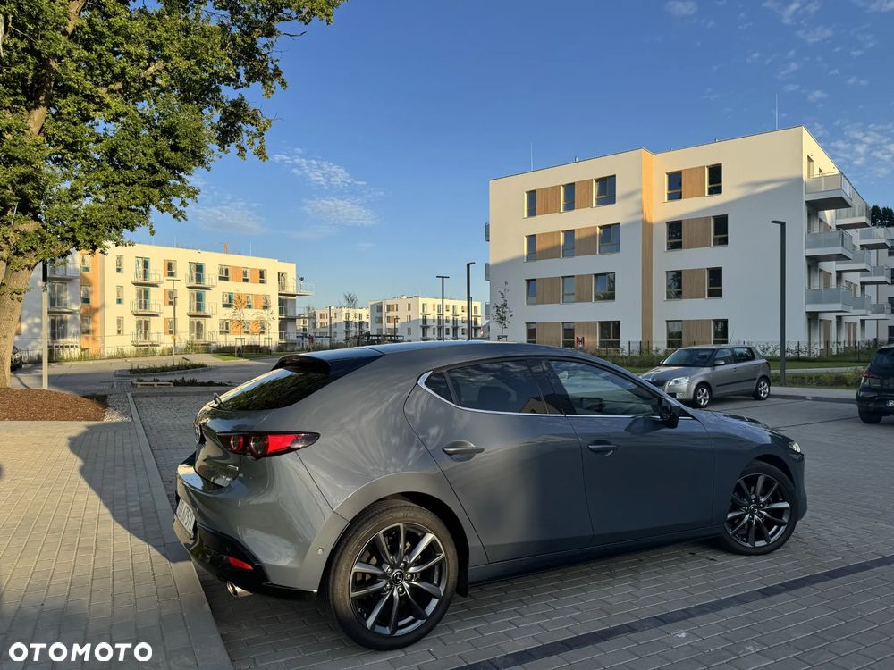 Mazda 3 2.0 mHEV Hikari - 4