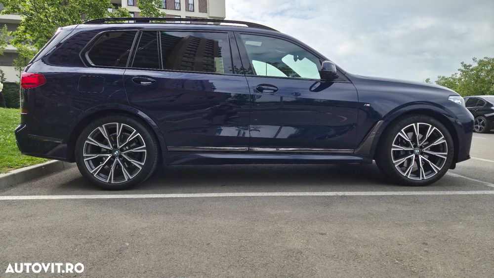 BMW X7 - 7