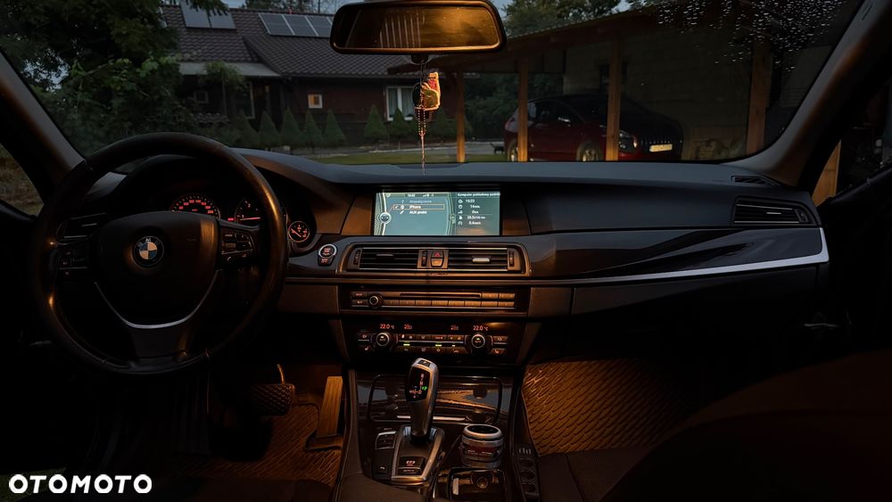 BMW Seria 5 520d - 7