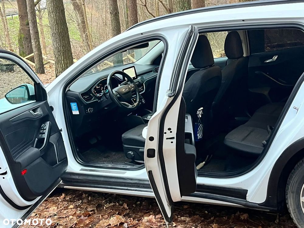Ford Focus SW 1.5 EcoBoost S&S ACTIVE - 6