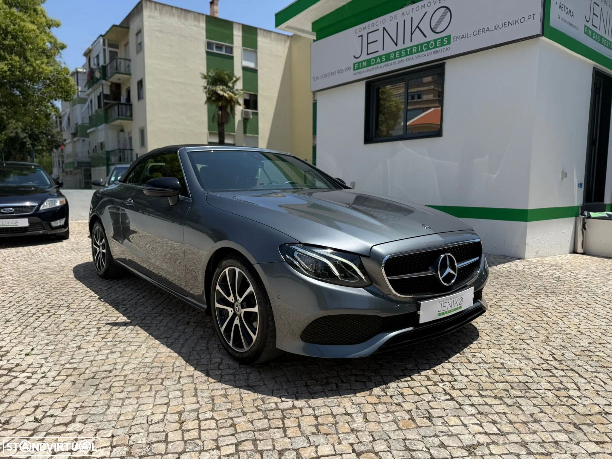 Mercedes-Benz E 220 - 1