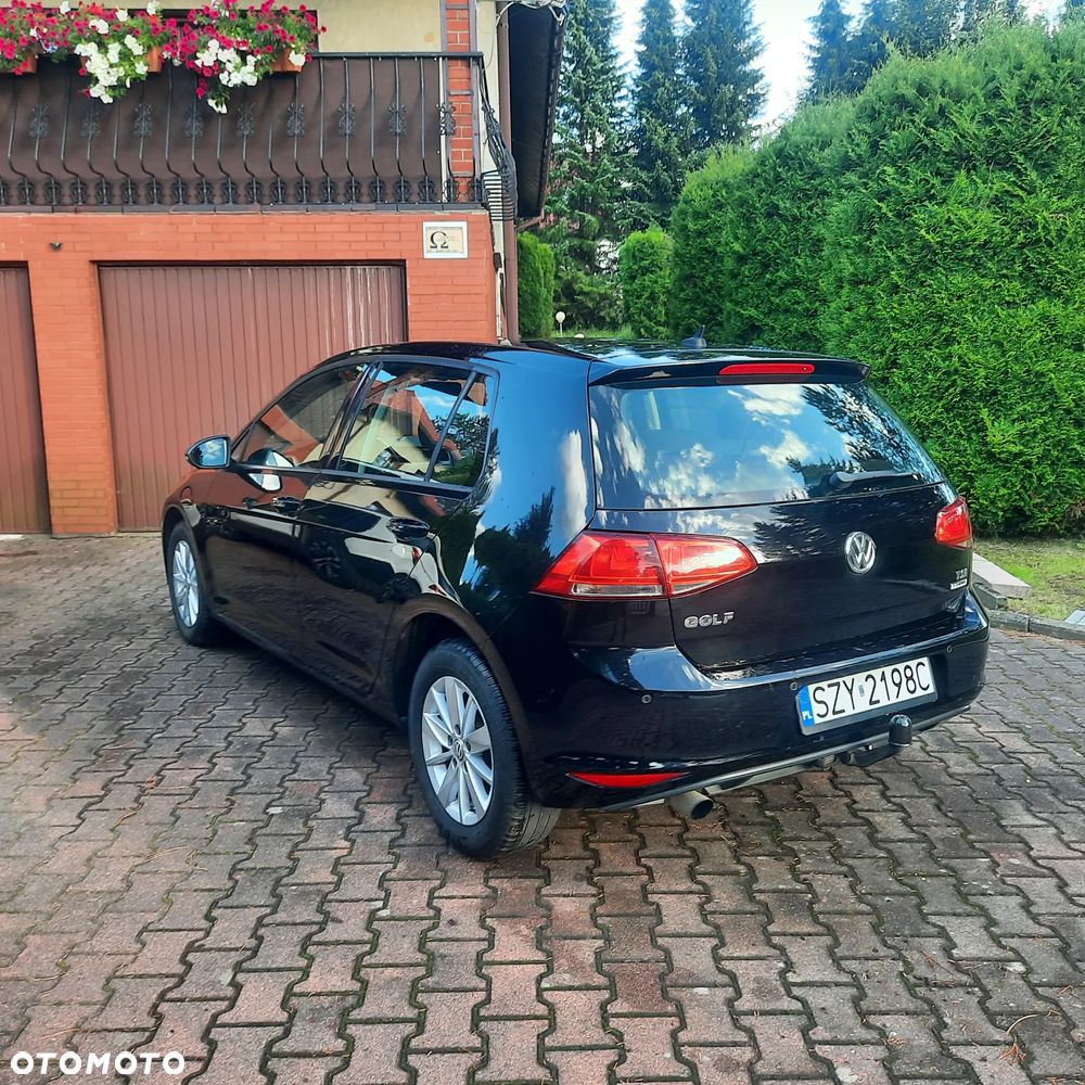 Volkswagen Golf - 24