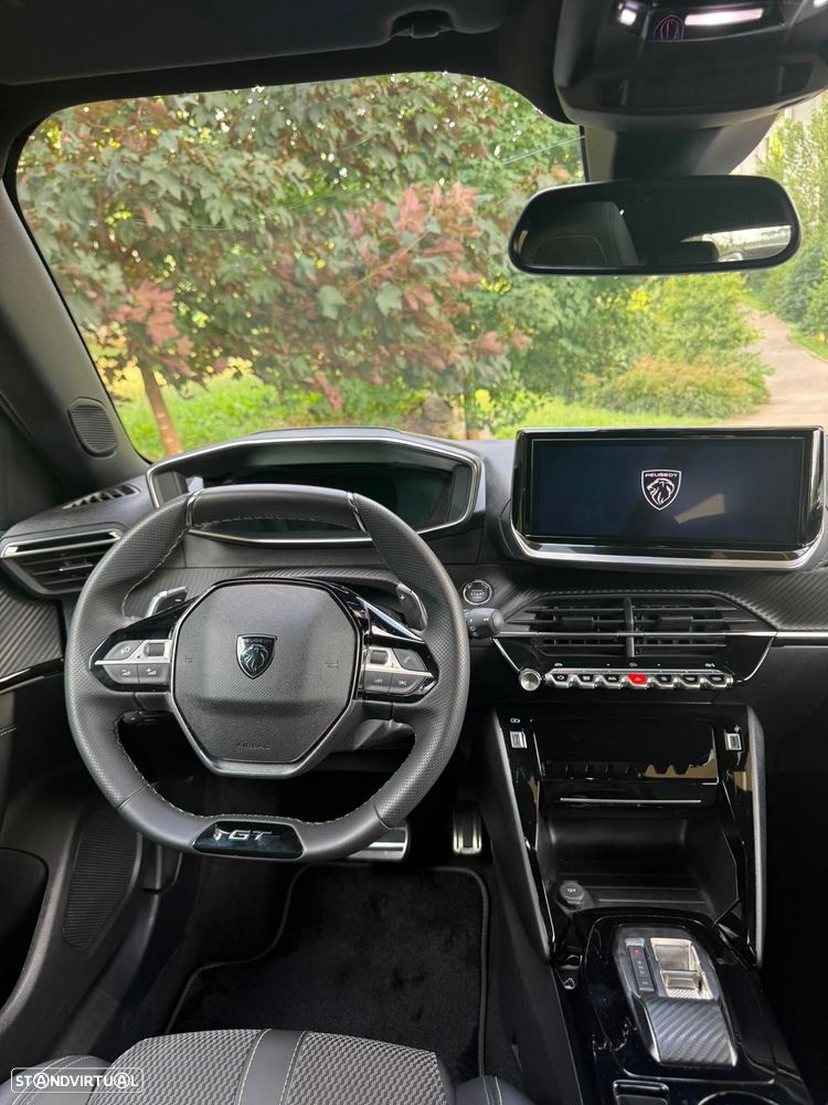 Peugeot 2008 1.2 Hybrid Style e-DCS6 - 9