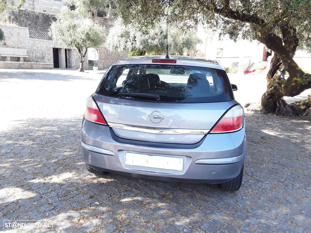 Opel Astra 1.7 CDTi Enjoy - 8