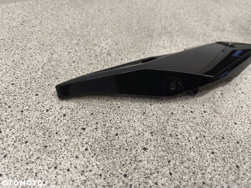 Pług, płoza, owiewka, osłona Suzuki GSR 750 GSR750 - 5