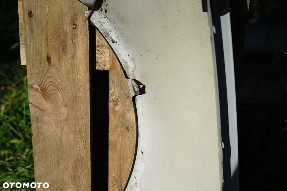 Błotnik przód przedni prawy VW Golf IV LB7Z - 10