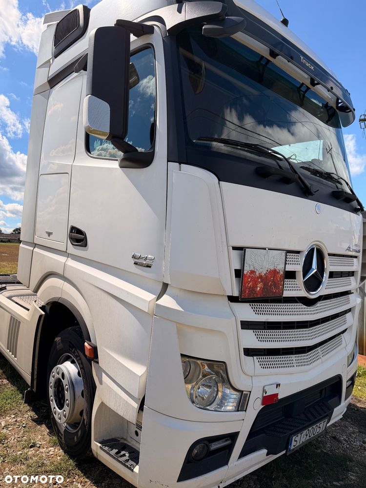 Mercedes-Benz Actros - 2