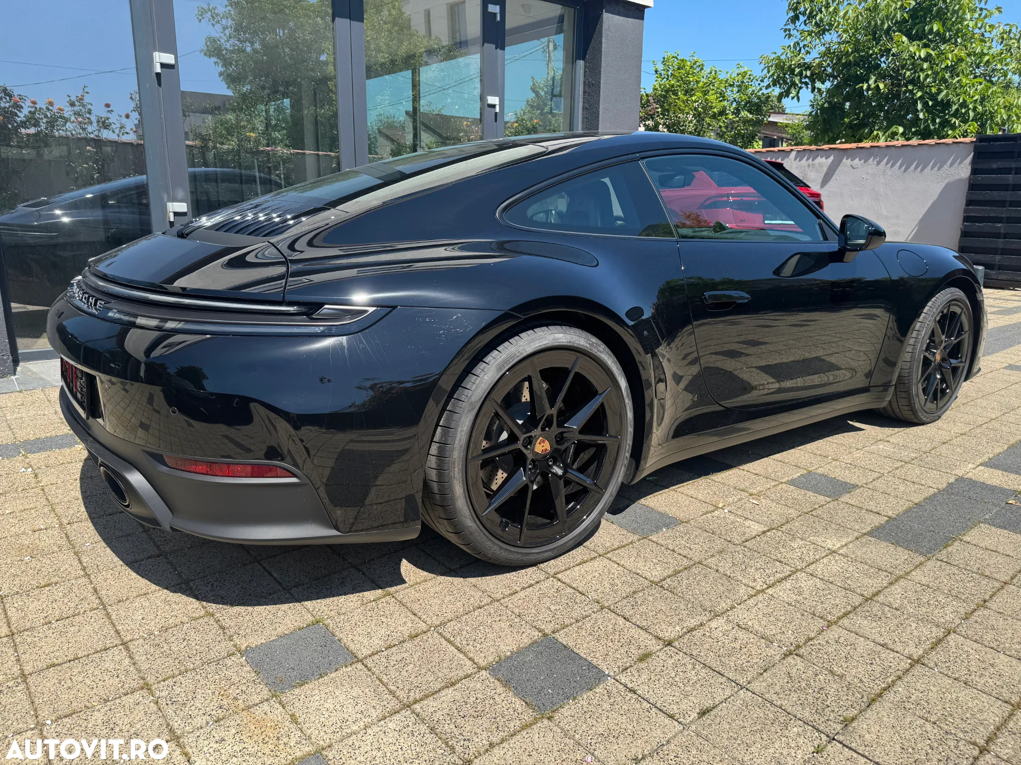 Porsche 992 - 8