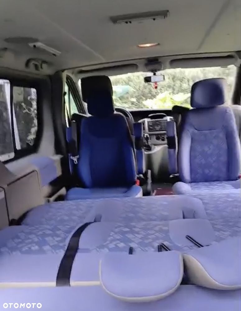 Opel Vivaro - 8