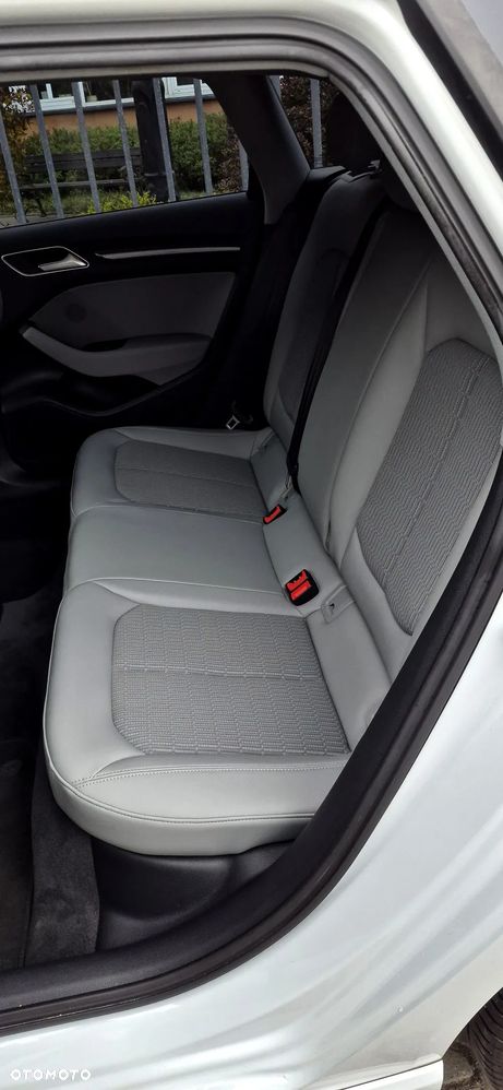 Audi A3 Sportback 2.0 TDI (clean diesel) S tronic S line Sportpaket - 15