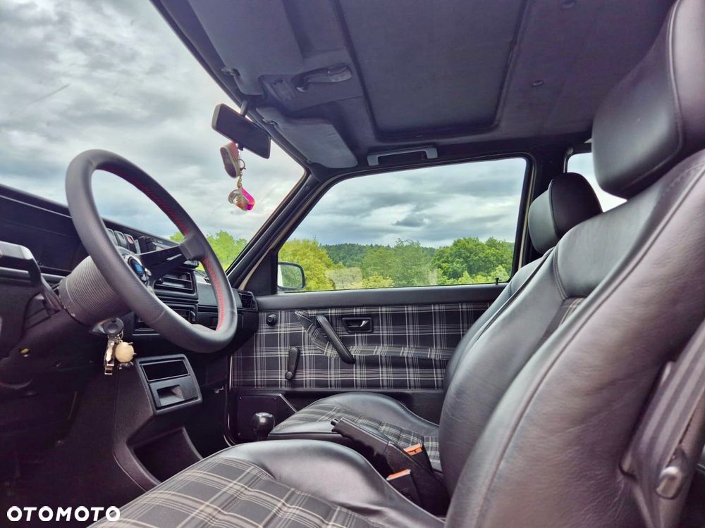 Volkswagen Golf 1.8 GTI 16V - 15