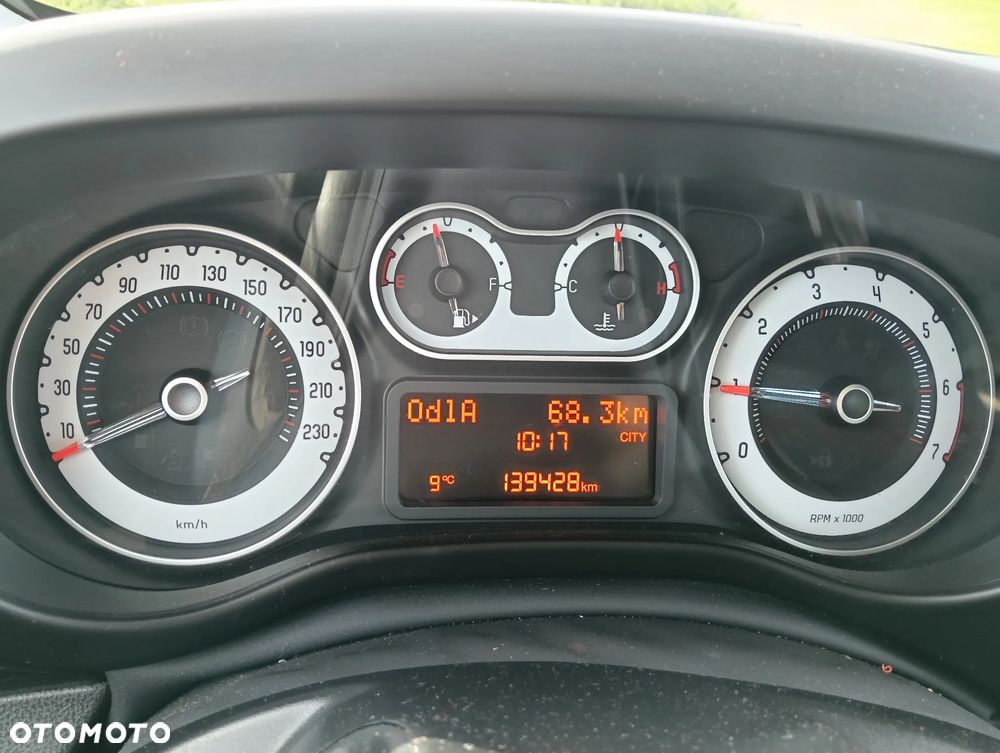 Fiat 500L 1.4 16V T-Jet Trekking - 11