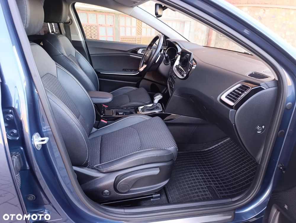 Kia XCeed 1.4 T-GDI L Business Line DCT - 23