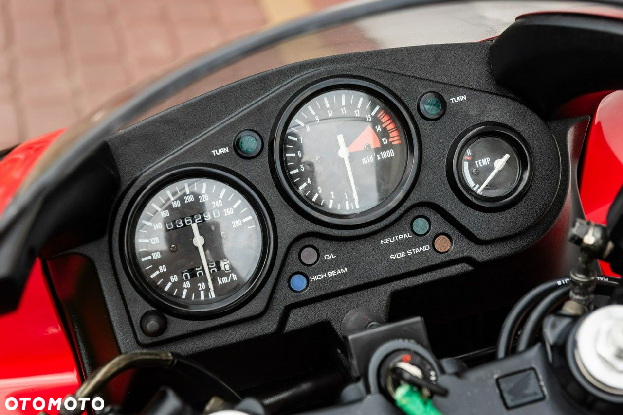 Honda CBR - 9