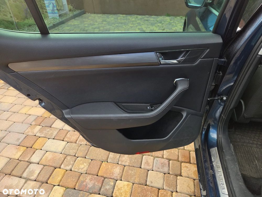 Skoda Superb 2.0 TSI Style DSG - 22