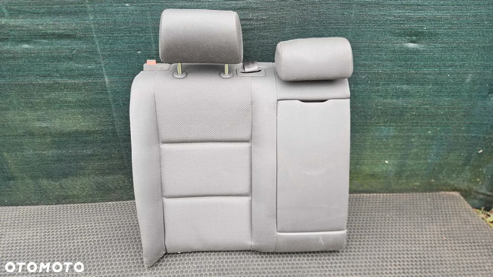 Podłokietnik Uchwyt Kubek Cup Holder Tył Tylny Oparcie Składane Welur Swing Audi A4 B6 B7 Sedan Kombi - 6
