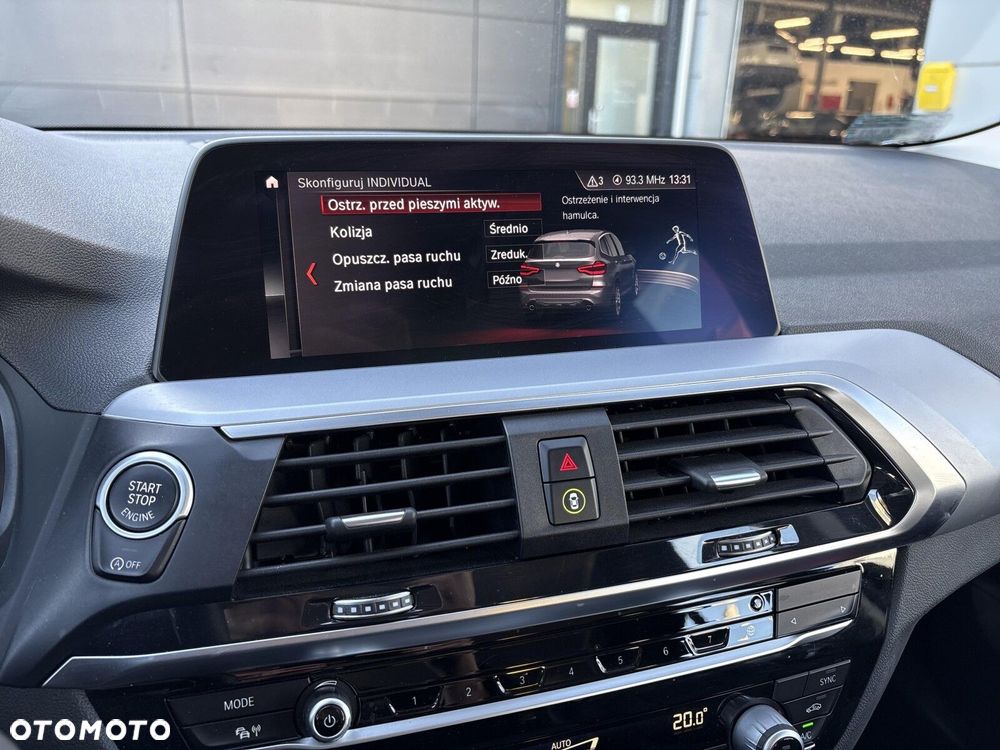 BMW X3 xDrive20i - 16