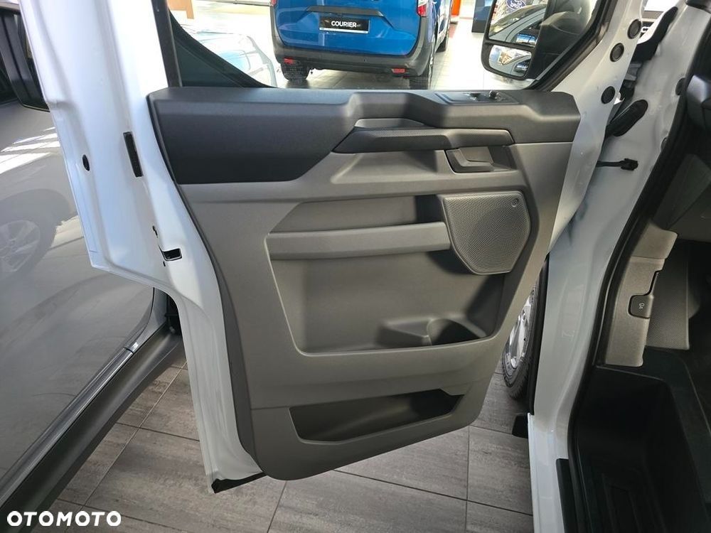 Ford Transit Custom  2.0 EcoBlue 320 L2H1 Trend Automat - 11