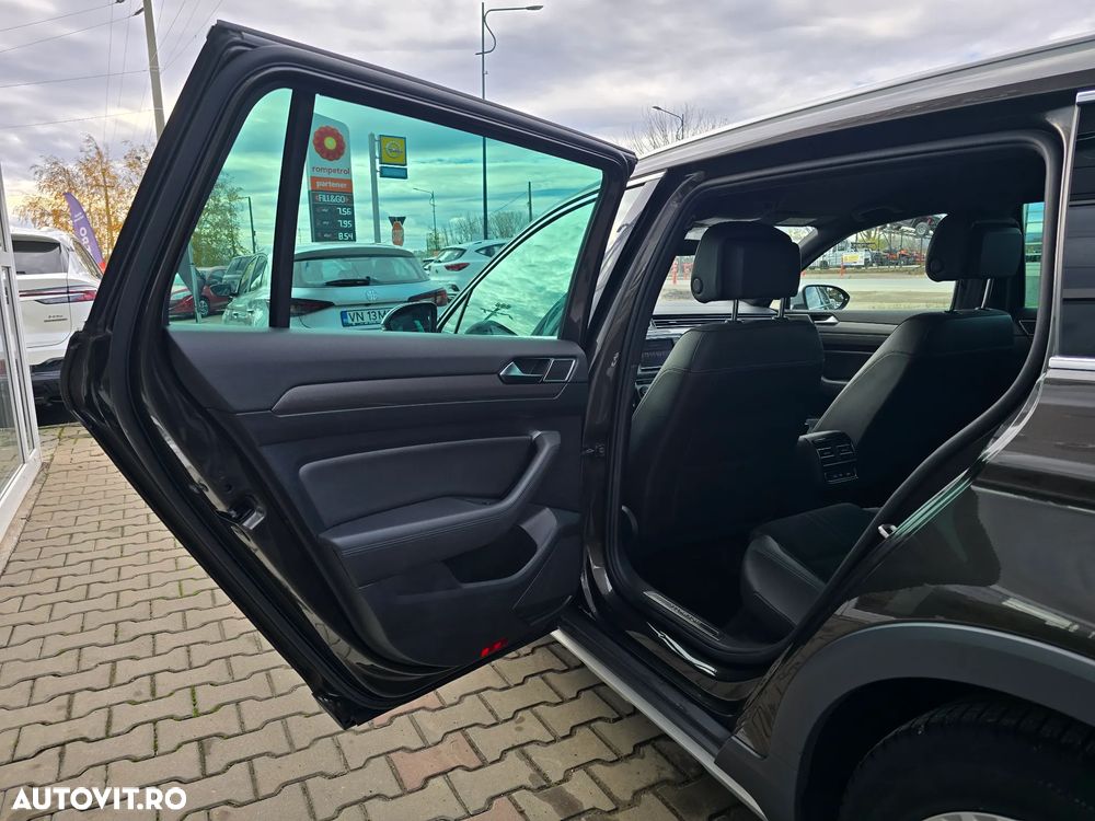 Volkswagen Passat Alltrack - 15