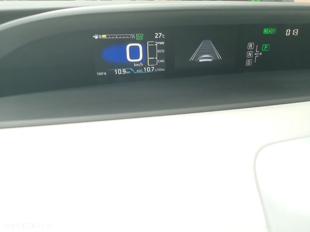 Toyota Prius 1.8 Hybrid Prestige - 17