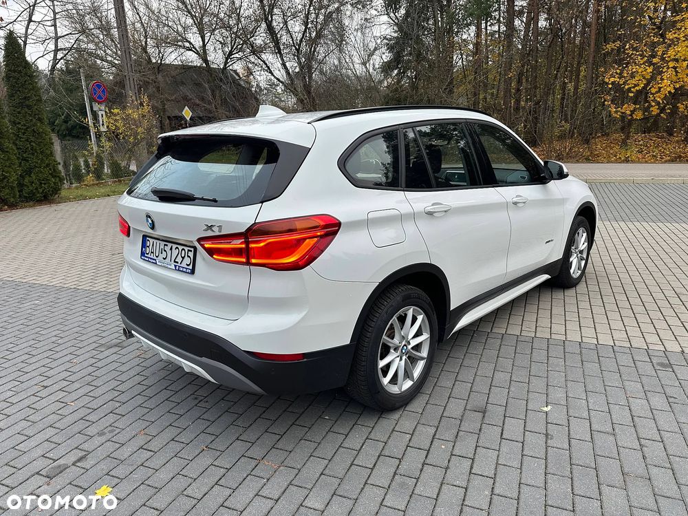 BMW X1 sDrive18d Sport Line - 7