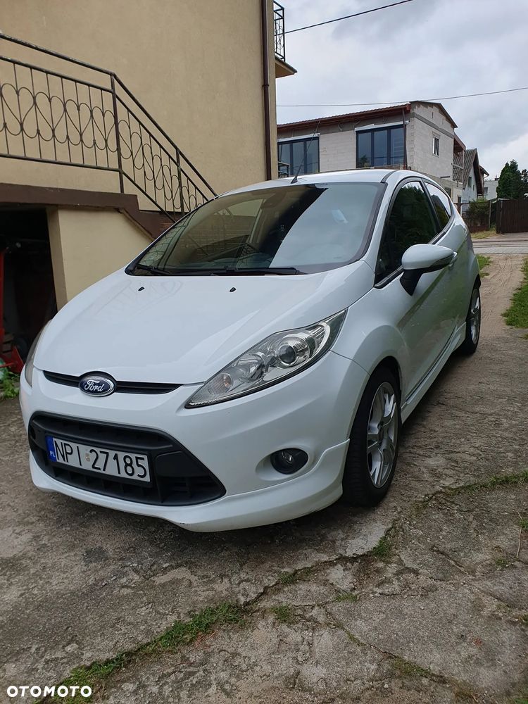 Ford Fiesta 1.6 TDCi DPF Sport - 1