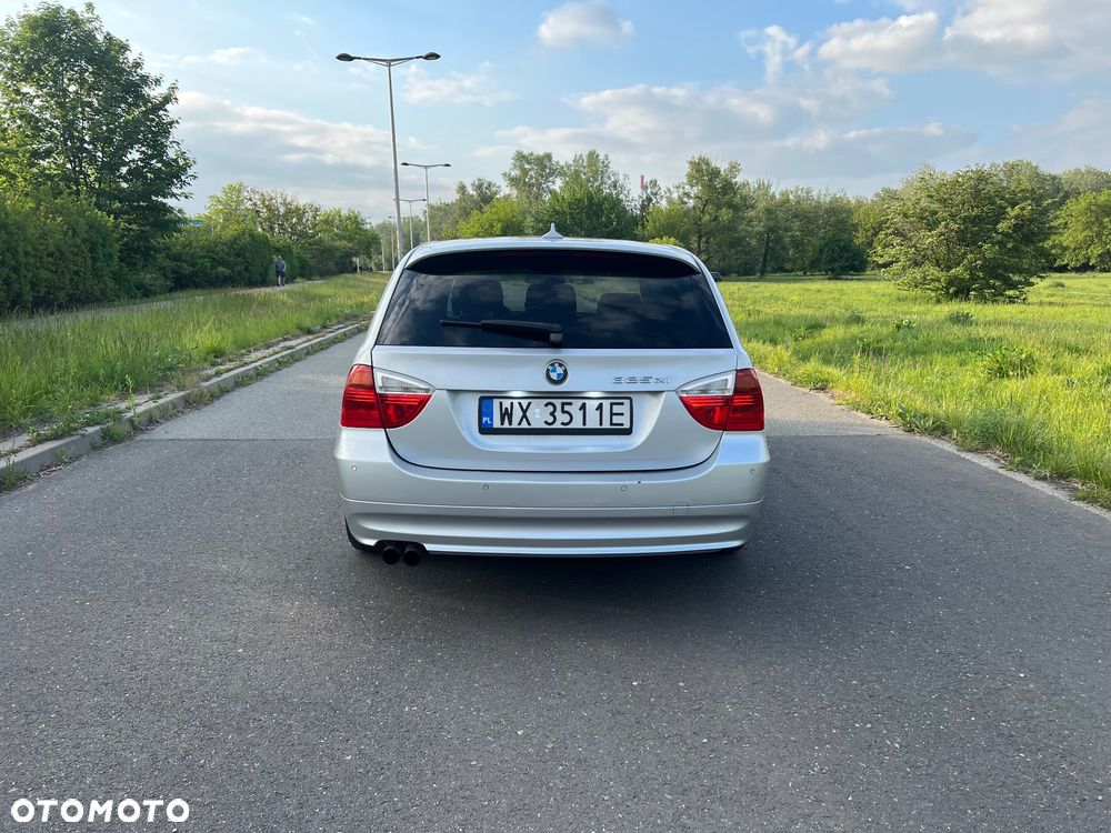 BMW Seria 3 325xi - 6