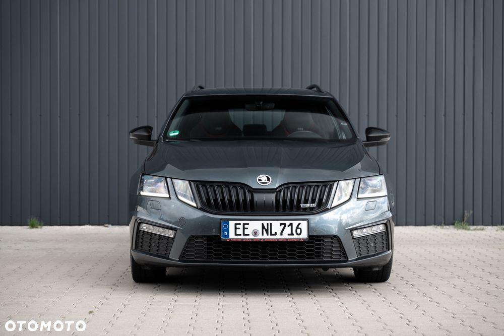 Skoda Octavia 2.0 TDI RS DSG - 3
