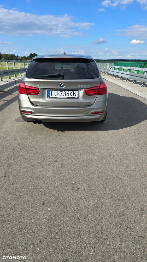 BMW Seria 3 320d Luxury Line - 11