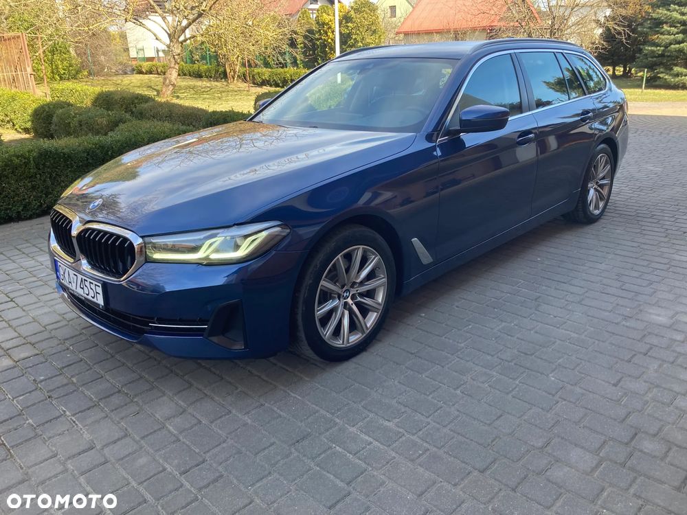 BMW Seria 5 520d xDrive - 6