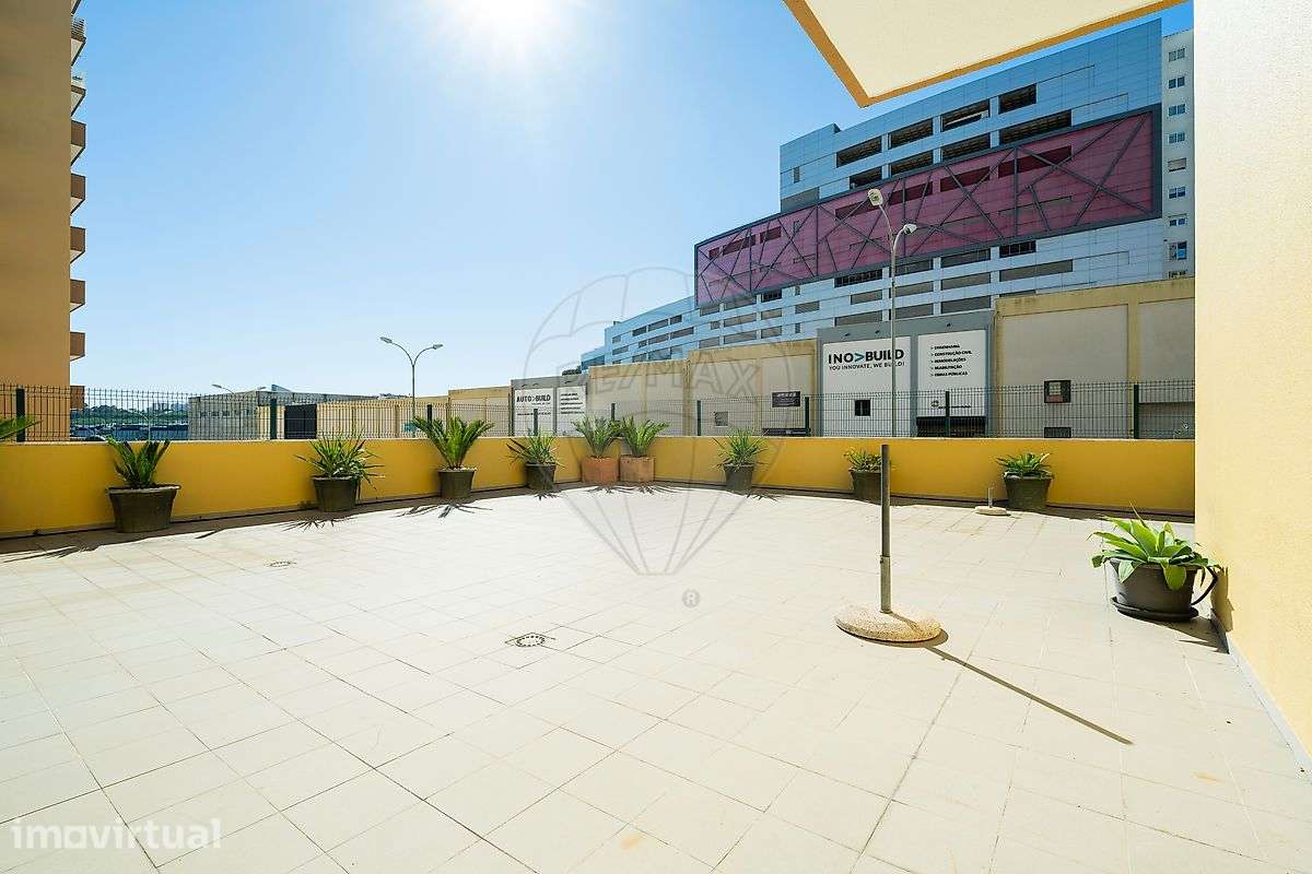 Apartamento T2 para arrendamento - Grande imagem: 2/18